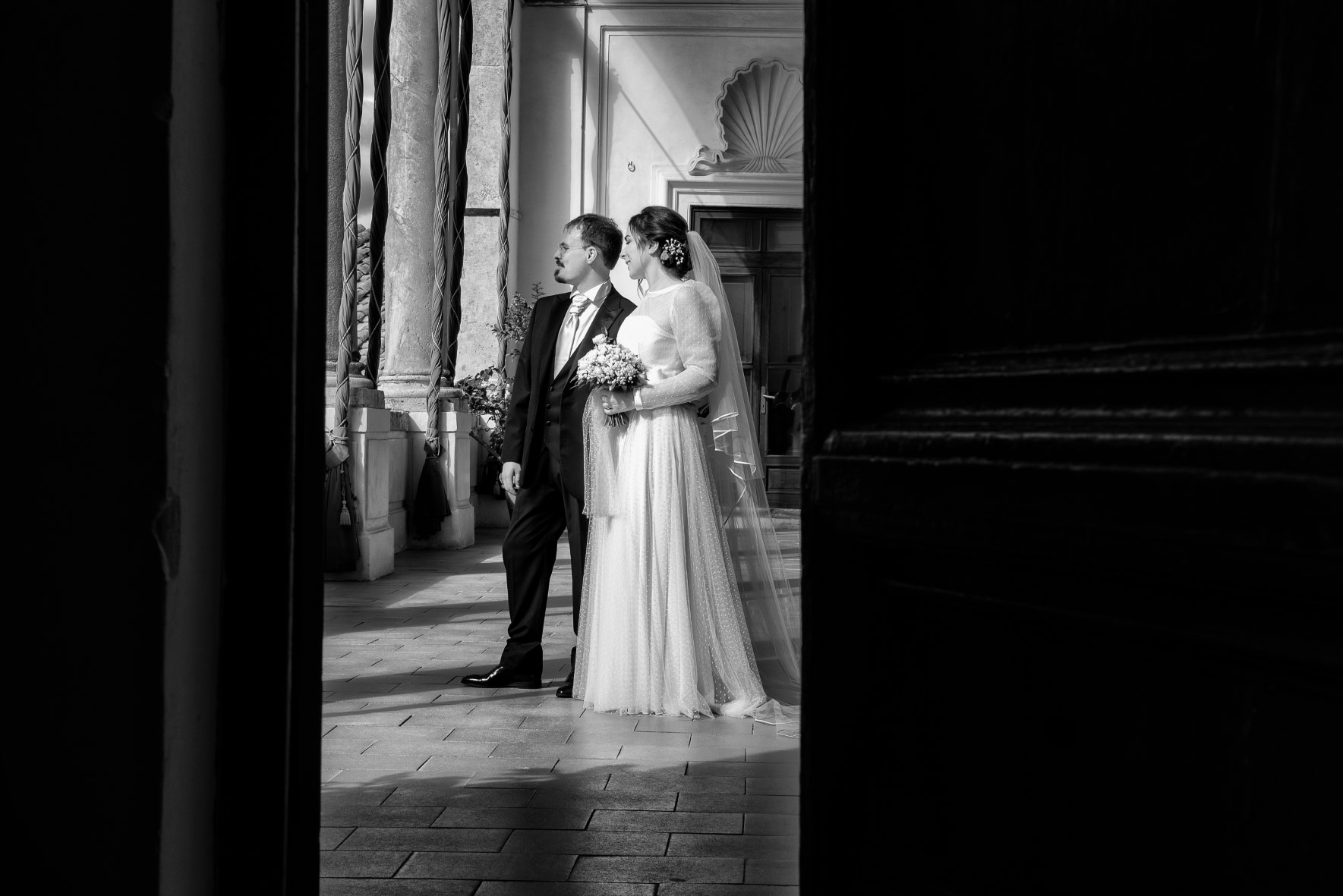 www.fototrogu.mom