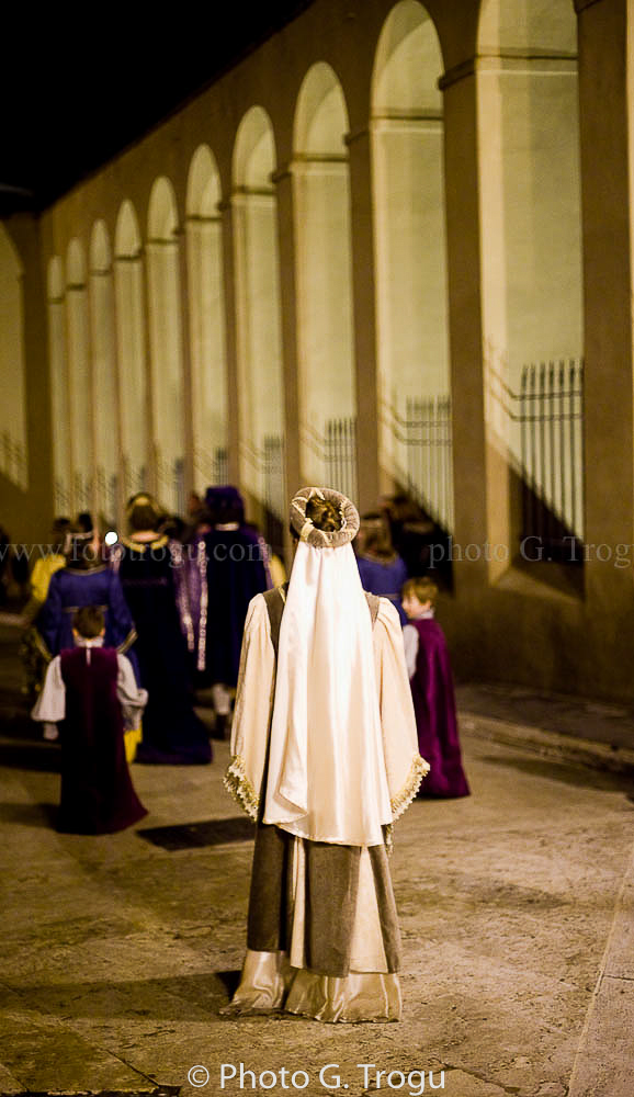 Photography & Project by fototrogu.mom